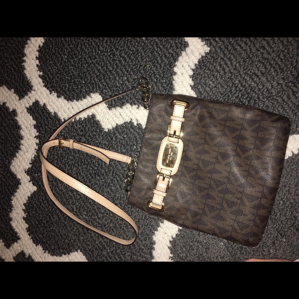 Brown & Gold Michael Kors cross body GREAT DEAL‼️